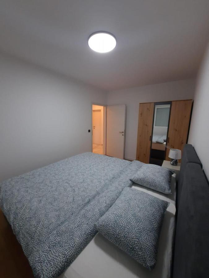 Njivice, Otok Krk, Dora *