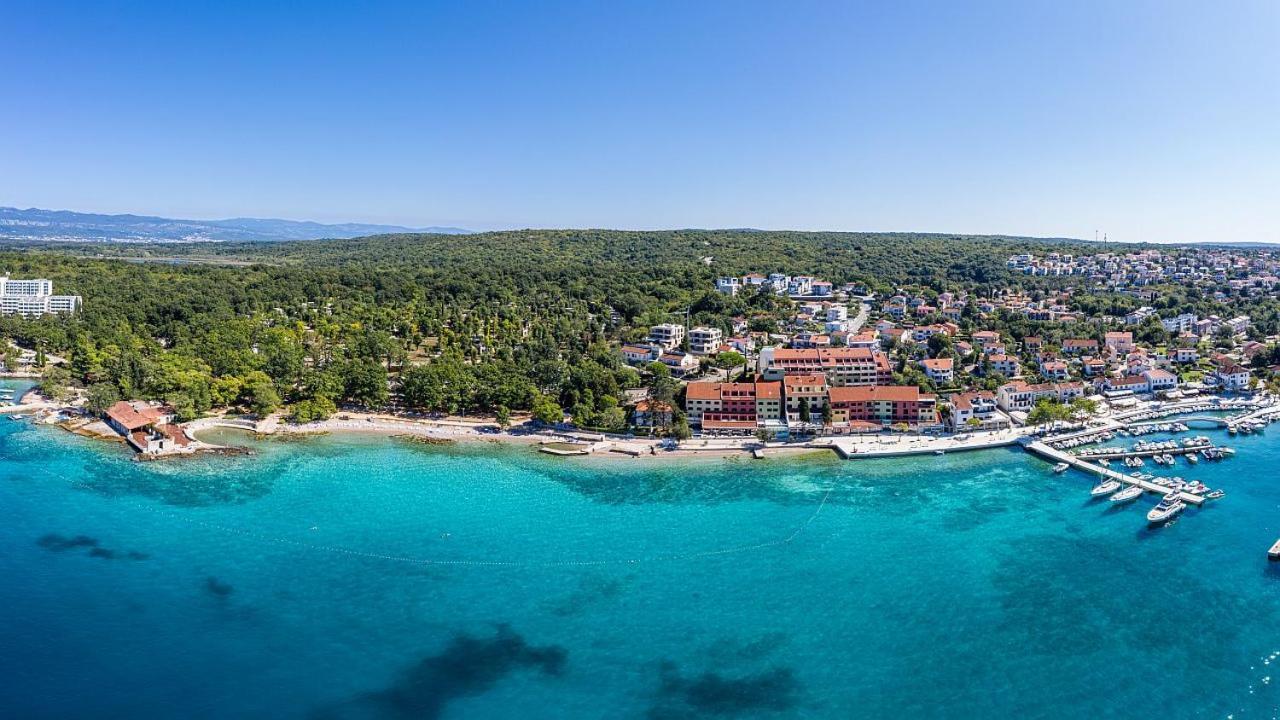 Njivice, Otok Krk, Dora *