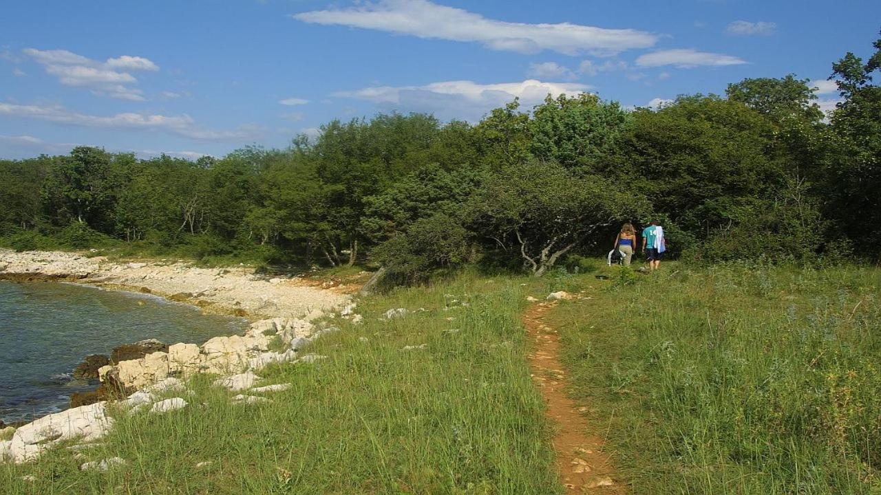 Njivice, Otok Krk, Dora