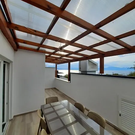 Njivice, Otok Krk, Apartman Dora Exterior photo