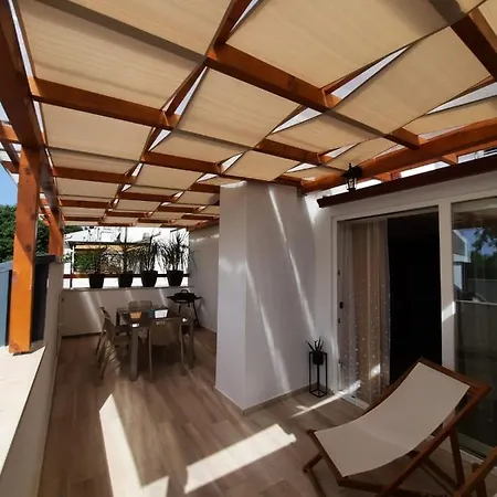 Njivice, Otok Krk, Apartman Dora Exterior photo