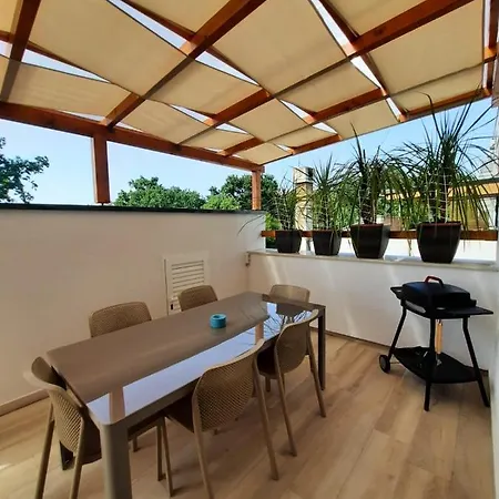 Njivice, Otok Krk, Apartman Dora Exterior photo